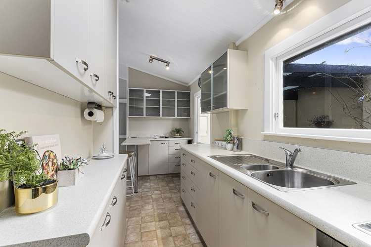 28 Whanake Street Titahi Bay_6