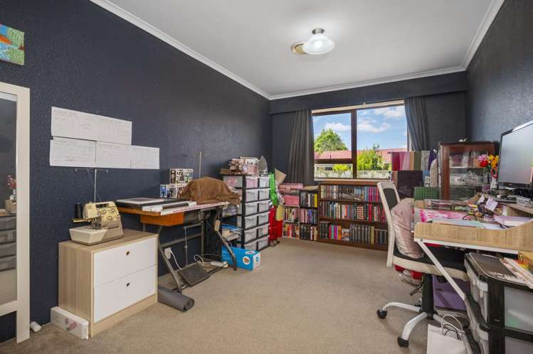 15 Pemberton Crescent Greerton_18