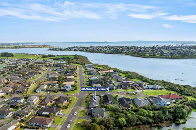 29 Aberdeen Crescent Wattle Downs_19