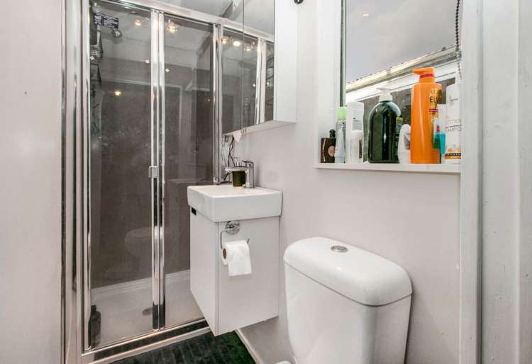 39 Staverton Crescent Mangere_22