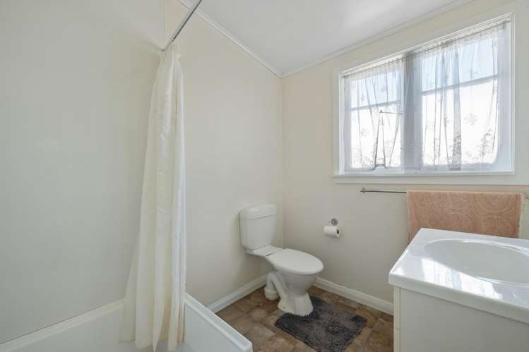 5 Agincourt Street Renwick_12