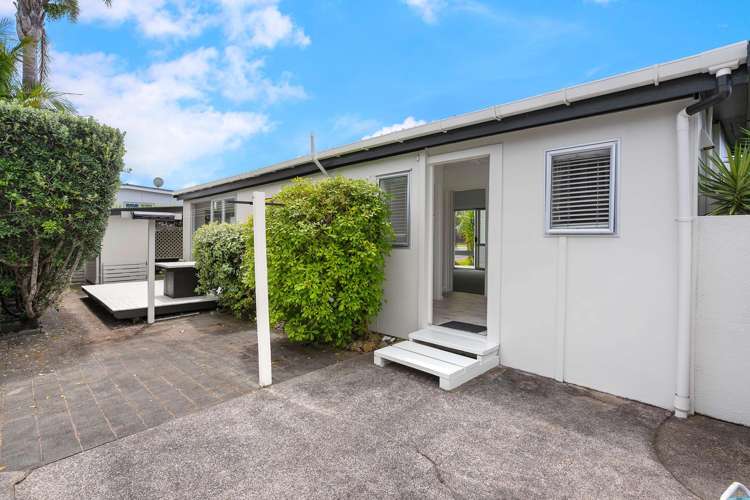 403A Ocean Road Whangamata_23