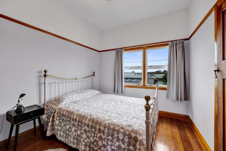 58 South Road Manaia_18