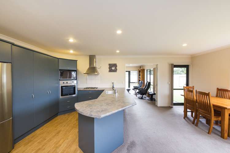 20 Henley Court Highbury_7