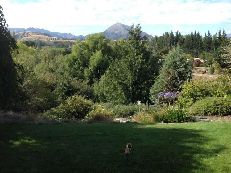 28 Lagoon Avenue Albert Town_8