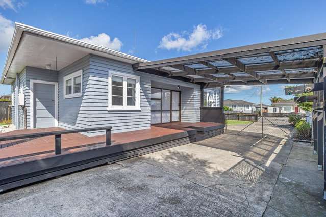 A smart buy on Parker Avenue
