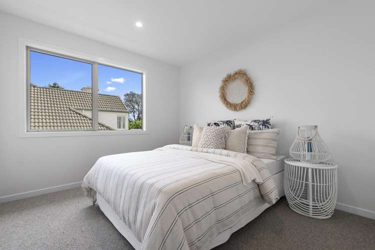 90A Grace Road Avenues_14