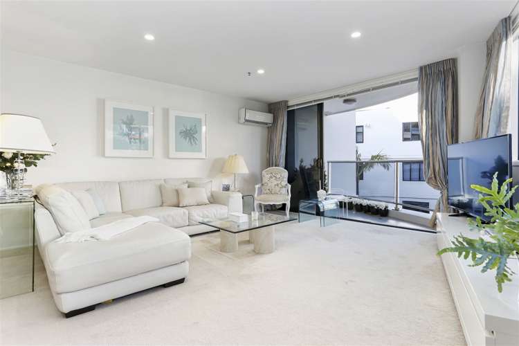 3g/175 Hurstmere Road Takapuna_6