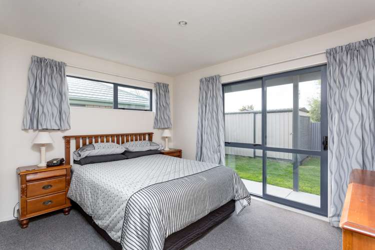 6 Oriana Crescent Hornby_13