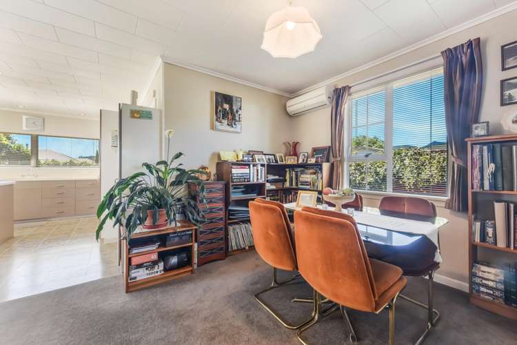 13 Newall Avenue Stoke_13