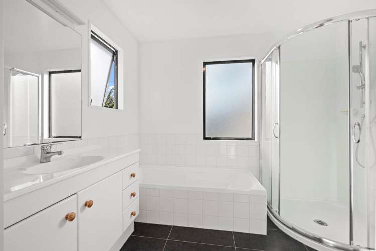 262a Saint Andrews Road Epsom_20