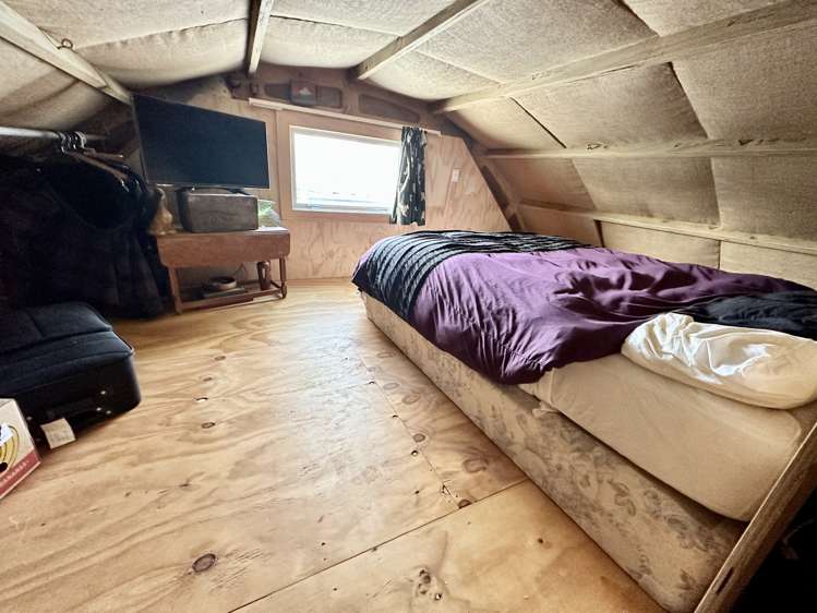 59 Longfellow Road Opunake_11