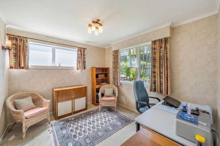 24 Cornford Street Karori_16