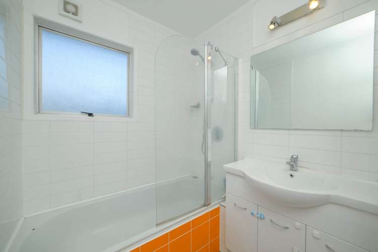 3/27 Brains Road Kelston_6