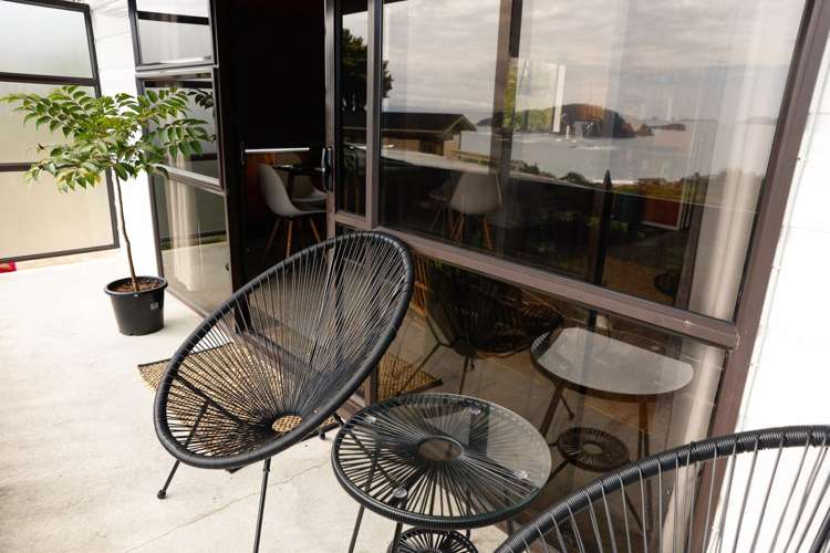 3/11C Christine Terrace Hahei_10