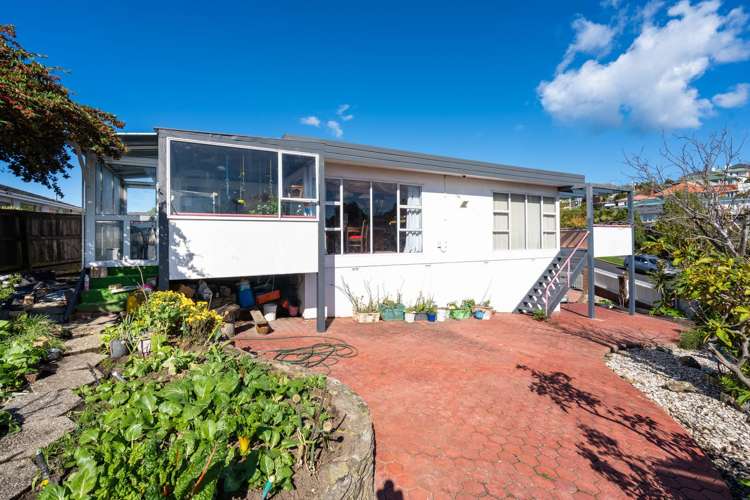 97 Easther Crescent Kew_23