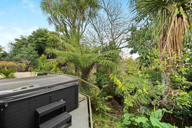 15 Lansdowne Crescent Glenview_20