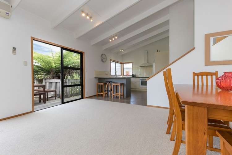 59 Daffodil Street Titirangi_8