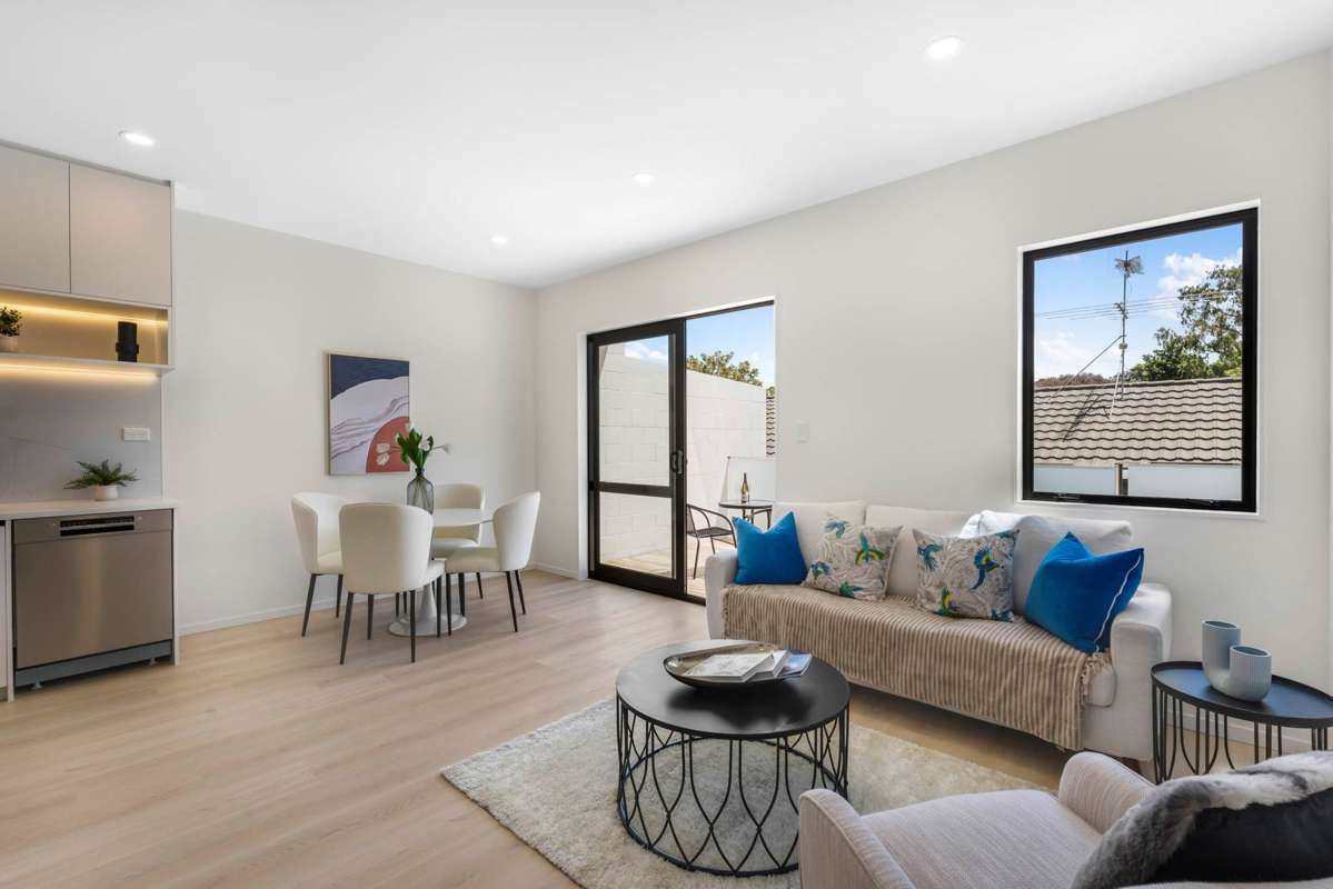 4,5,6/11 Farringdon Street_1