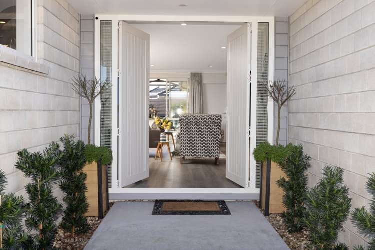 124 Puhirake Crescent Pyes Pa_19