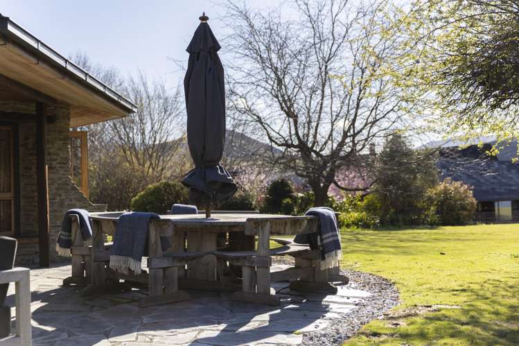 11 Arrowtown-Lake Hayes Road Lake Hayes_19