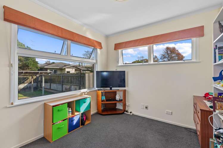 29 Lyndhurst Road Te Atatu South_16