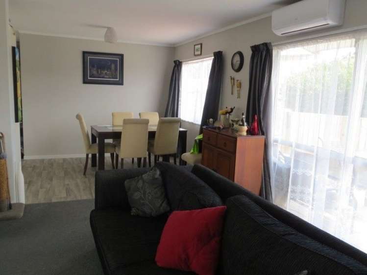 13 Dunlop Crescent Te Aroha_9