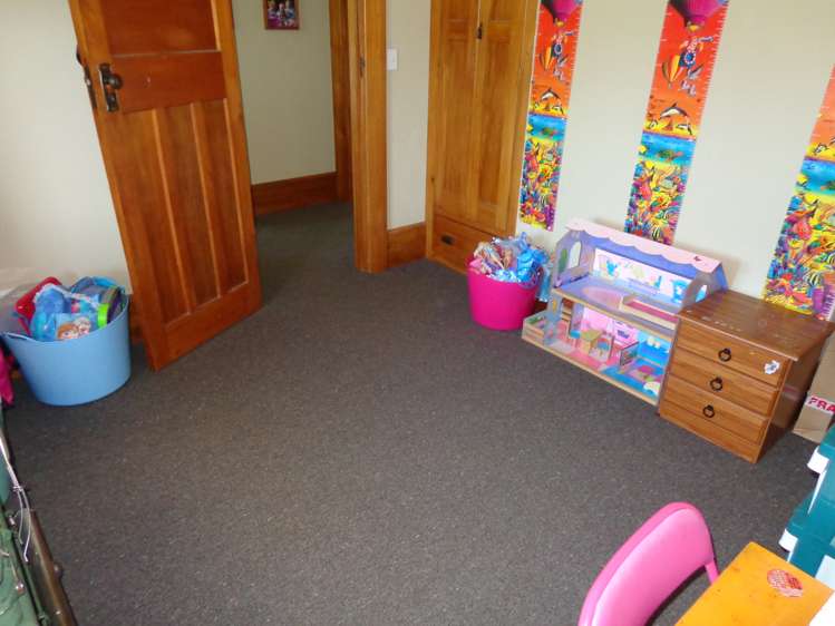 10 King Street Chertsey_9