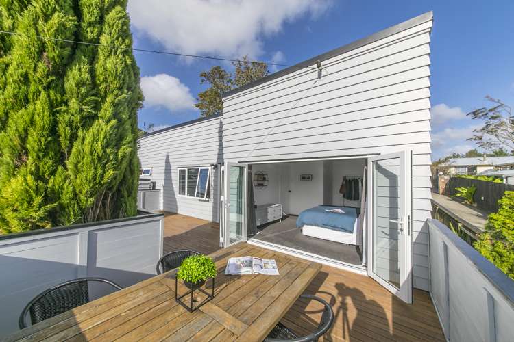 166 Henderson Valley Road Henderson_1