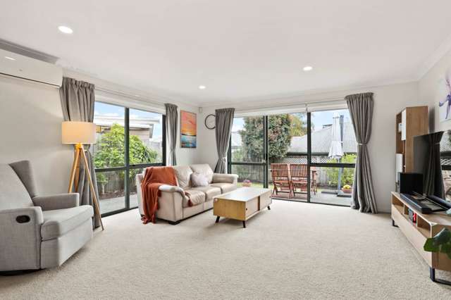 1B Duncan Avenue Te Atatu South_2