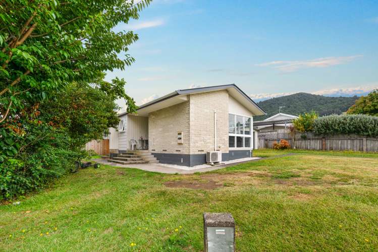 3 Opal Place Pukehangi_11
