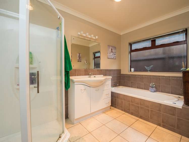 18a Stoneleigh Drive Chartwell_10