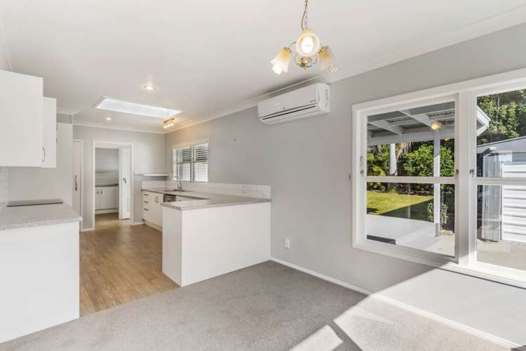 143 Elliot Street Pahurehure_12