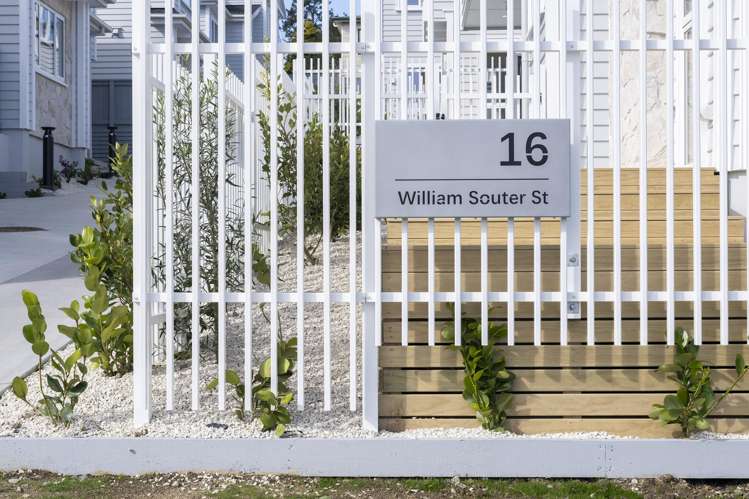 Lot 6/14,16,18 William Souter Street Forrest Hill_58