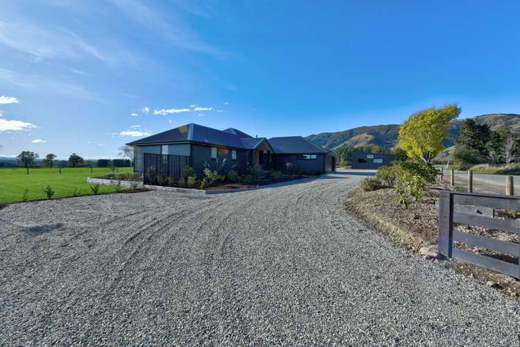 15 Cemetery Road Kuri Bush_46