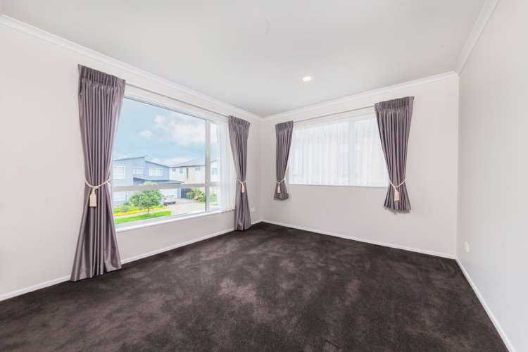 35 Rosewell Crescent Flat Bush_14
