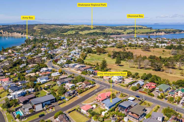 1342 Whangaparaoa Road Army Bay_29