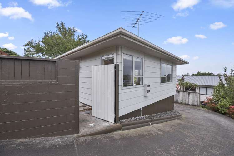 12 Little Barrier Avenue_0