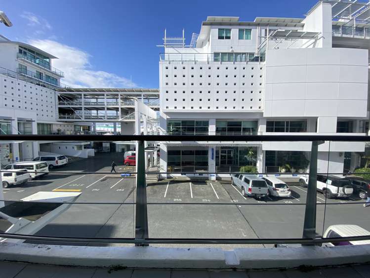11/147 Quay St Auckland Central_5
