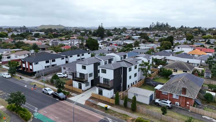 B/58 Friesian Drive_2