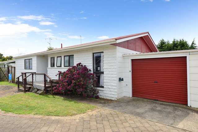 5/55 Tuhikaramea Road Dinsdale_2