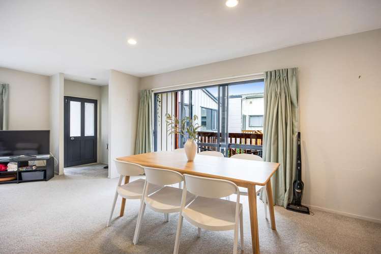 10B Elliston Crescent Stanmore Bay_7