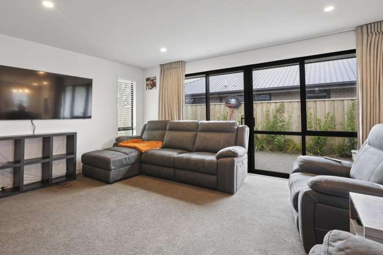 25 Crossley Avenue Woodend_6