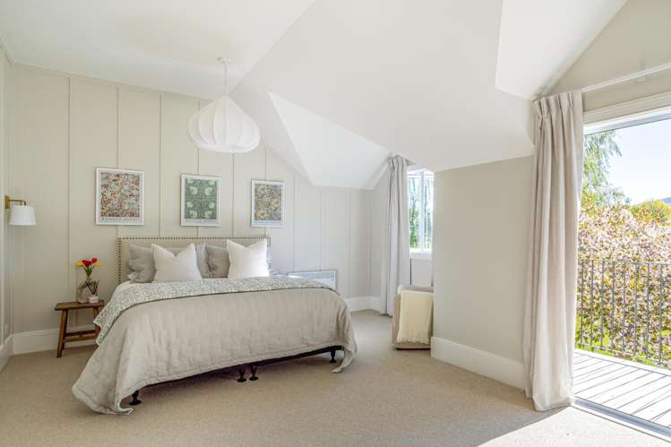 15 Fox's Rush Arrowtown_15