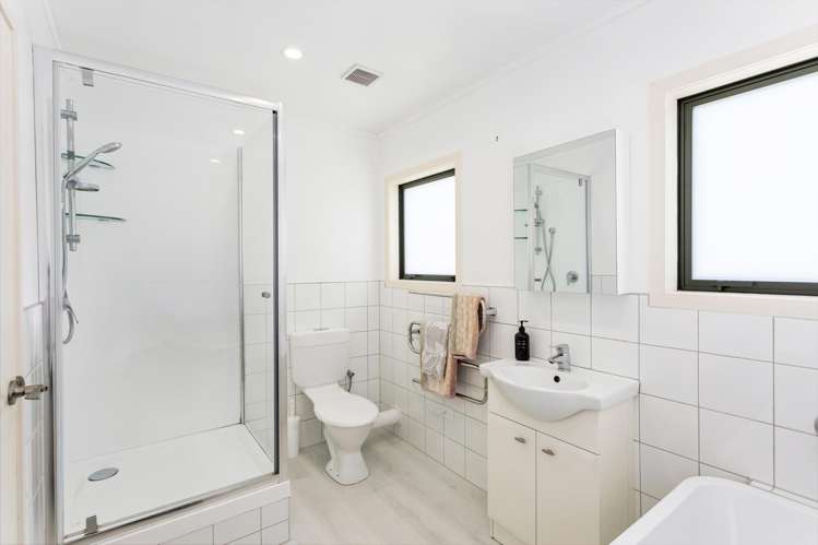 24a Bethells Road Waitakere_17