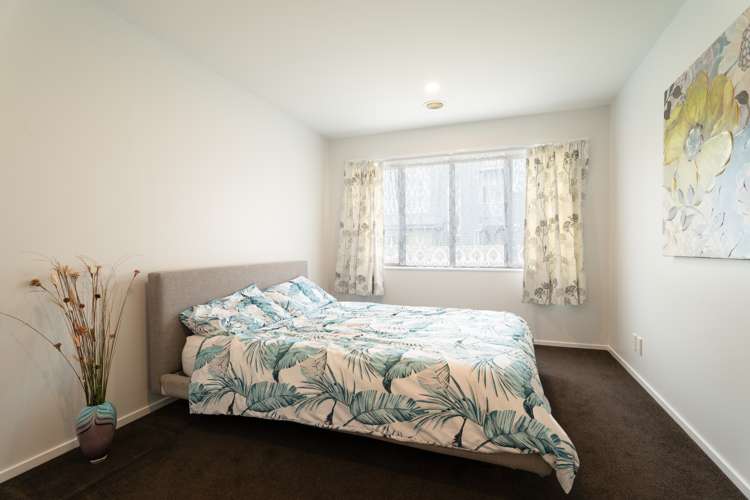8 Neston Grove Churton Park_18