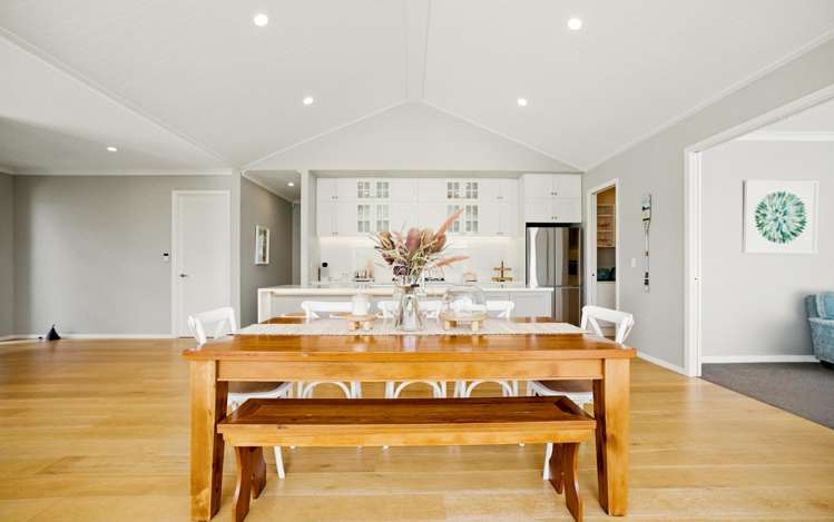 8 Waitemata Drive One Tree Point_18