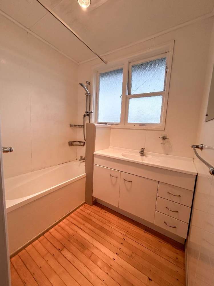 52 Huia Street 11210_8