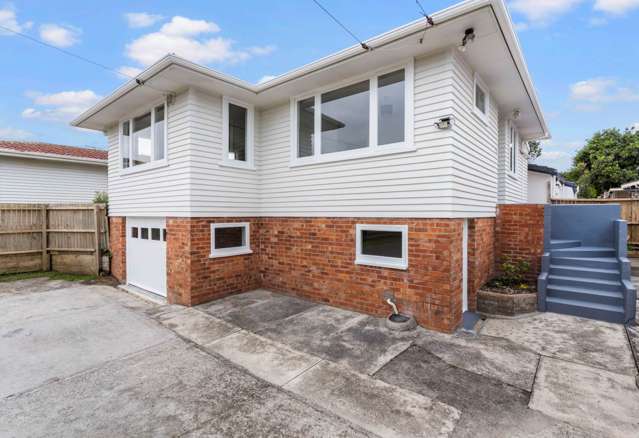 Immaculately Presented Standalone Home