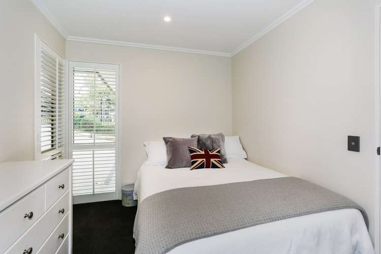 4 Shepherds Road Papakura_11